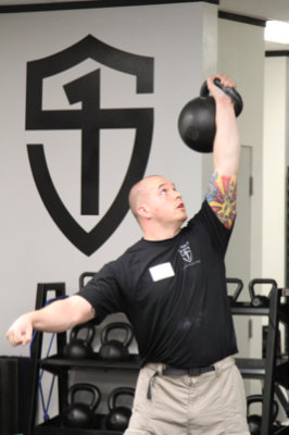 The Important Ways Kettlebells, Barbells, and Bodyweight Differ