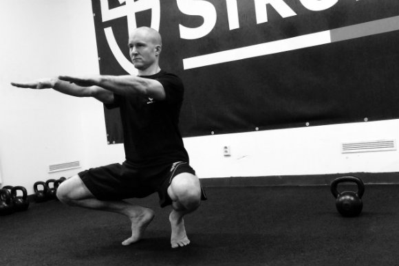 Antifragile And Strong Knees The Russian Lion S Kettlebell Hack
